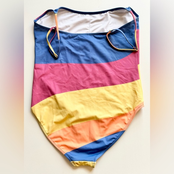 ROXY Pop Surf One Piece from the Pop Surf collection NWOT - Size Lrg Junior - Picture 5 of 11